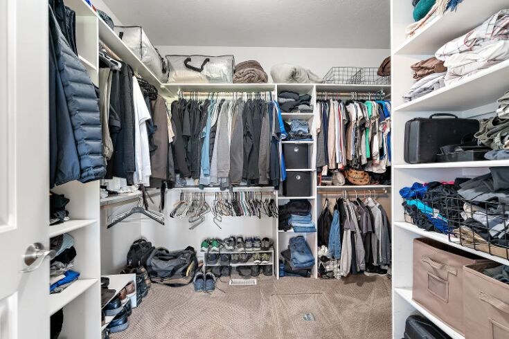 Building Photo - 18227 Southlake Cir