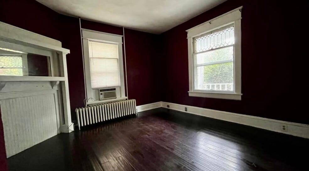 Building Photo - 857 Marshall Ave SW