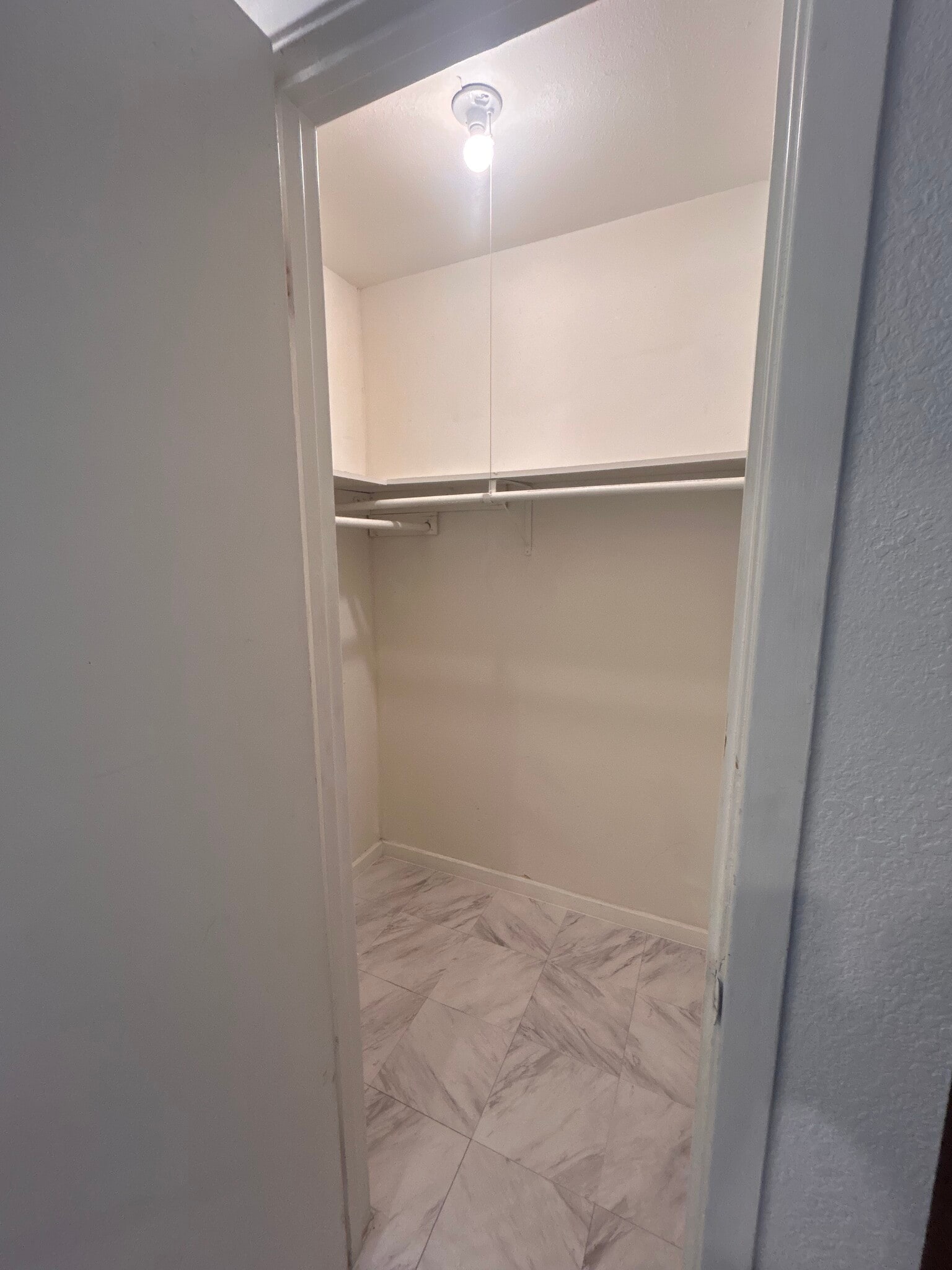 Building Photo - 3446 Willowrun Dr