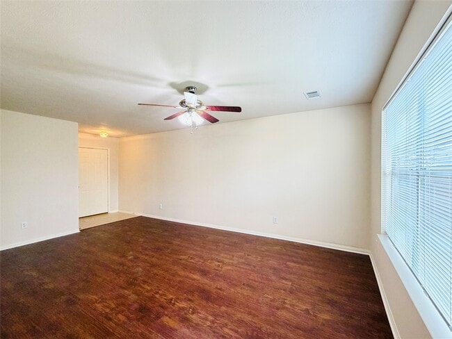 Building Photo - 20423 White Poplar Dr