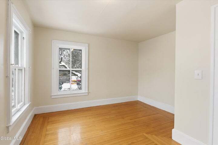 Building Photo - 106 Lawrence St