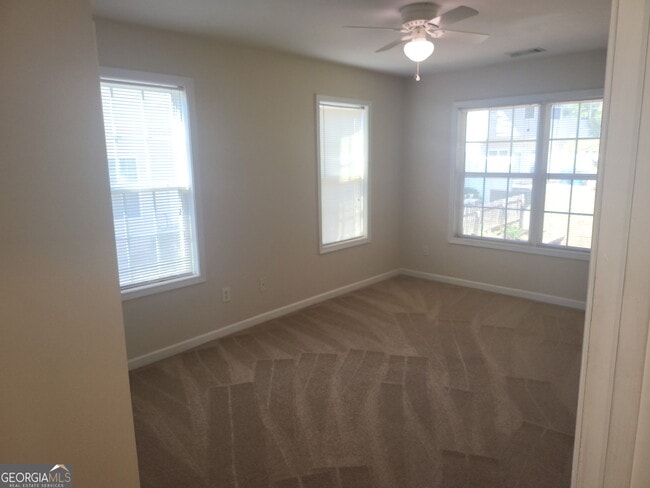 Building Photo - 91 Meeting Pl Rd