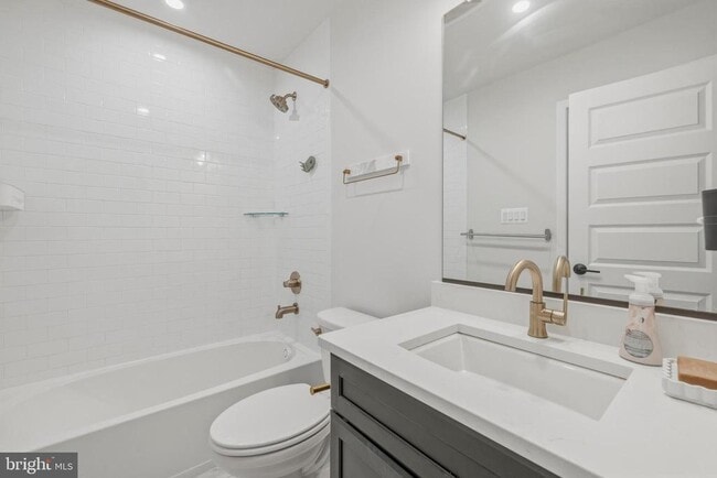 Building Photo - 5104 Randolph Rd