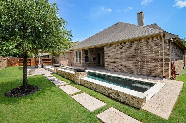 Building Photo - 27522 Blackstone Canyon Ln