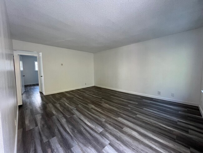 Living Room - 612 E Olive Ave