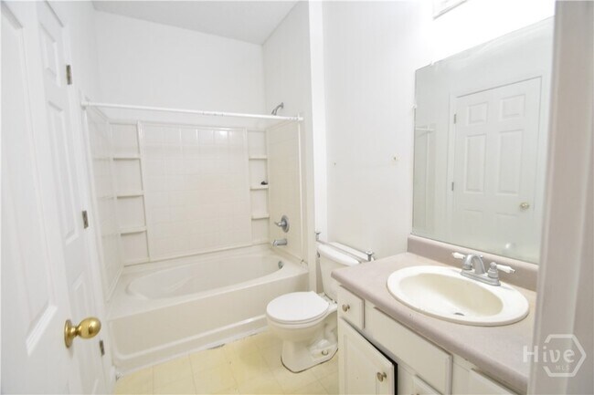 Building Photo - 1202 Walden Park Dr
