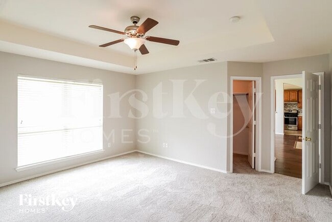 Building Photo - 208 Flatwood Dr