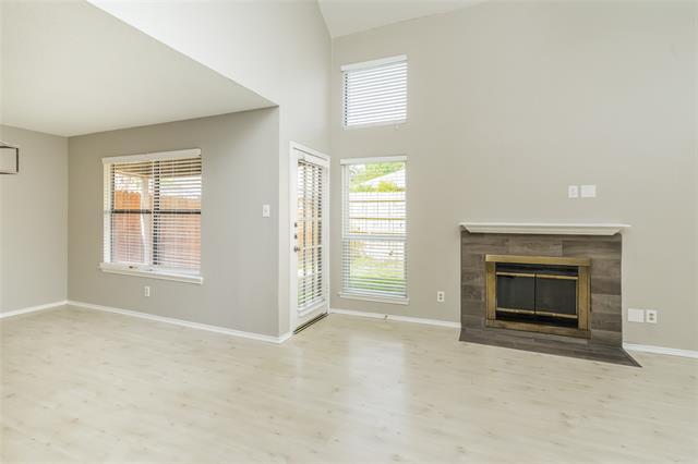 Building Photo - 930 Boxwood Dr