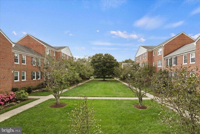 Building Photo - 6622 10th St