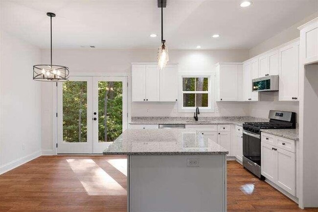 Building Photo - 2275 Hwy 19 N