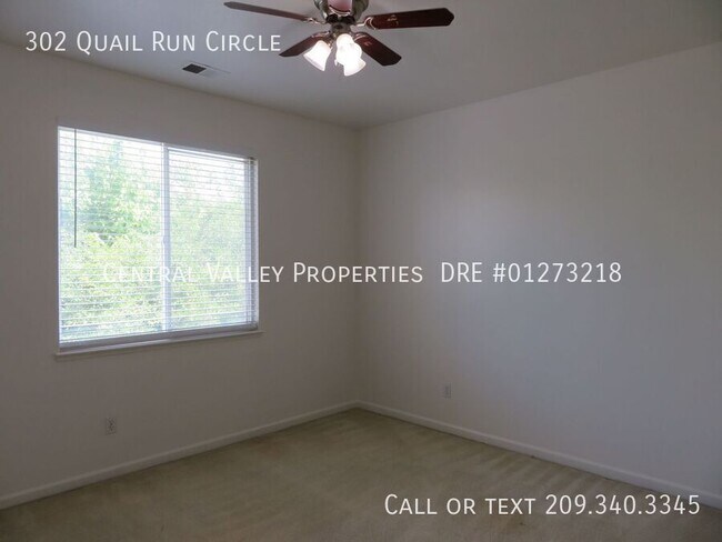 Building Photo - 302 Quail Run Cir