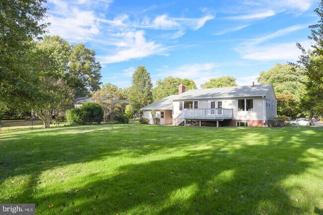 Building Photo - 8506 Wagon Wheel Rd