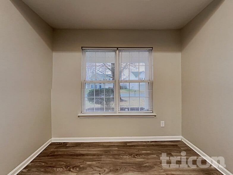 Building Photo - 7715 Hidden Creek Dr