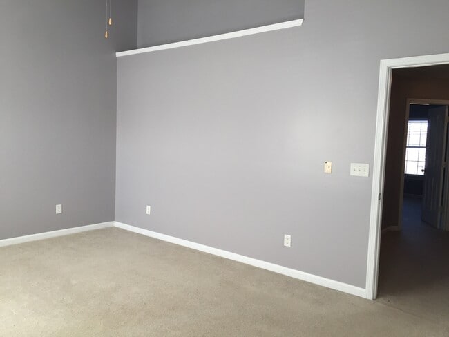 Building Photo - Townhome in Lismore Village Available!