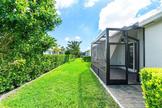 Building Photo - 13652 Night Sky Pl