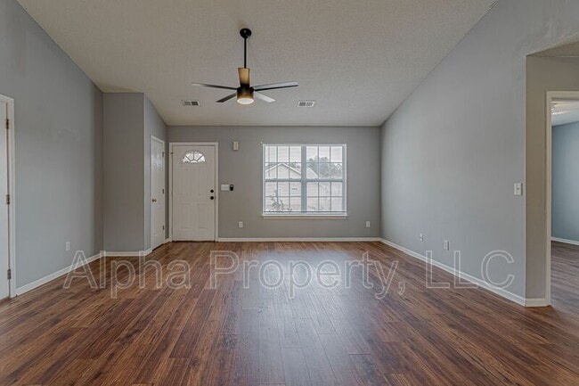 Building Photo - 1901 Country Apple Ct