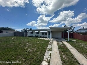 Building Photo - 2033 Robinhood Dr