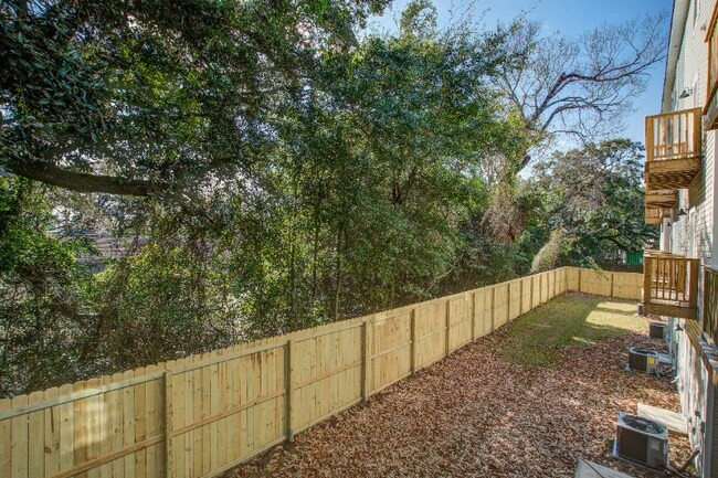 Building Photo - 2161 W Jimtown Dr