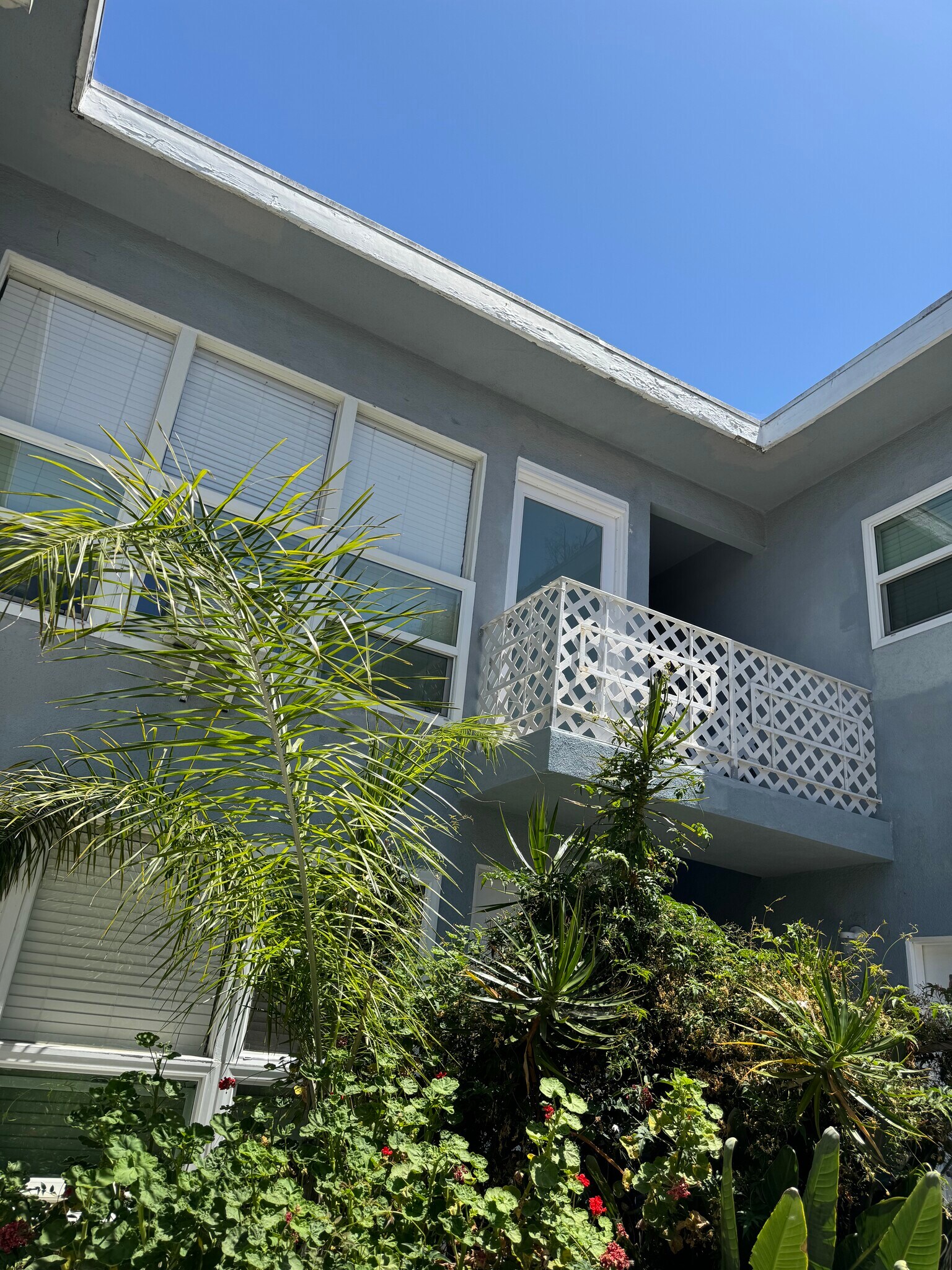 Building Photo - 1139 S Corning St