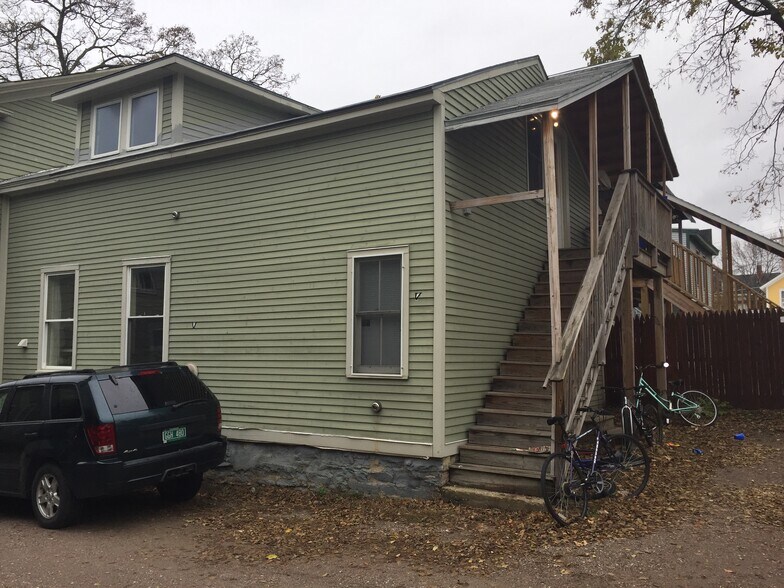 Building Photo - 192 Pine St