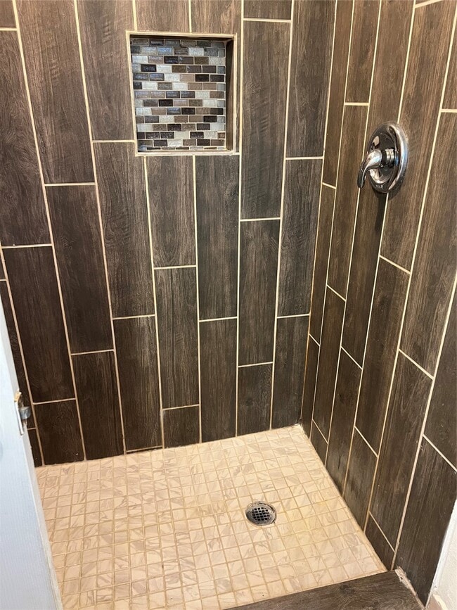 Building Photo - 721 S 3rd St