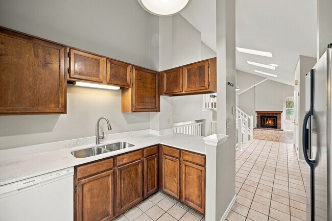 Building Photo - 9333 Cattail Ct