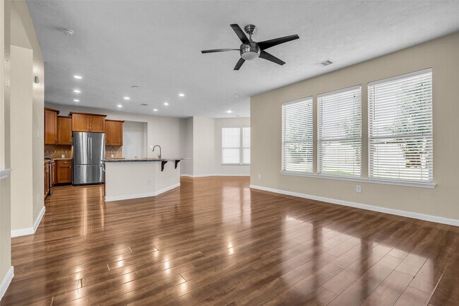 Building Photo - 6719 Path Way Ct