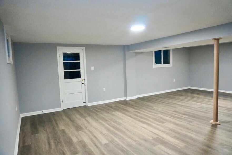 Building Photo - 4917 Manheim Ave