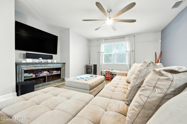 Building Photo - 3078 Vista Wood Dr