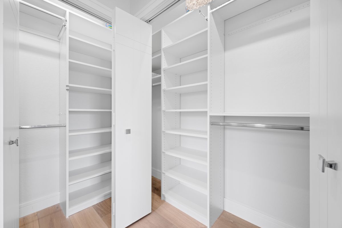 Building Photo - 818 Tanbark Dr