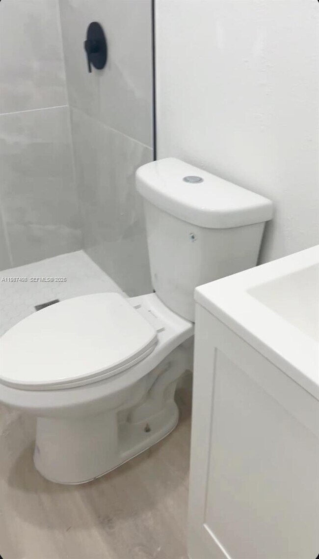 Building Photo - 20200 NW 37th Ct