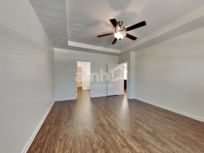 Building Photo - 321 Crabapple Cir