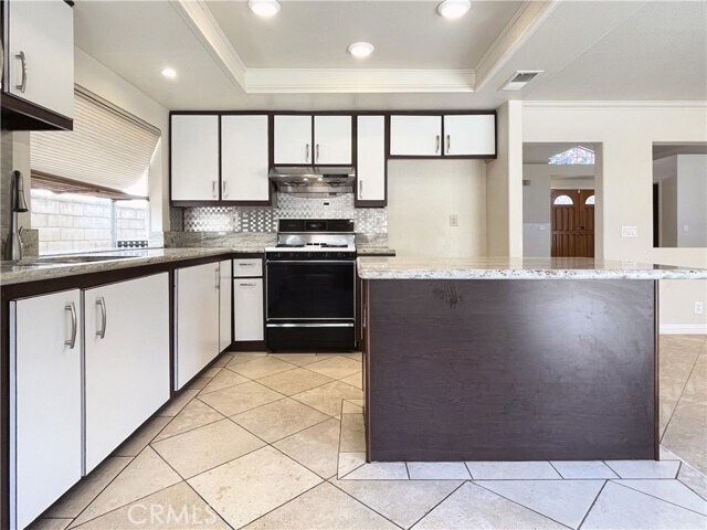 Building Photo - 2126 Sun Ridge Dr