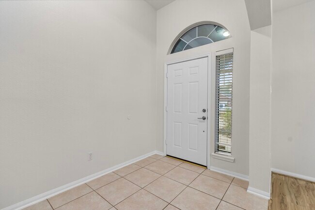 Building Photo - 34 Drifting Shadows Cir