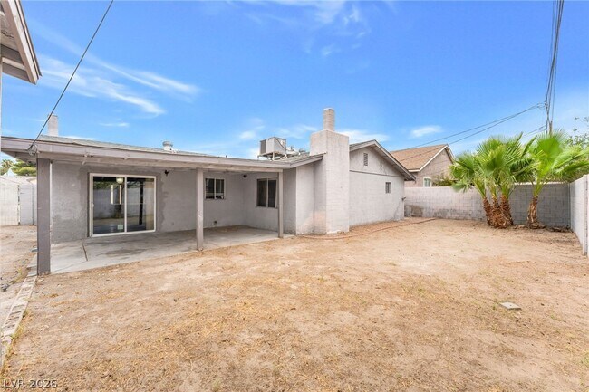 Building Photo - 4960 E Mohave Ave
