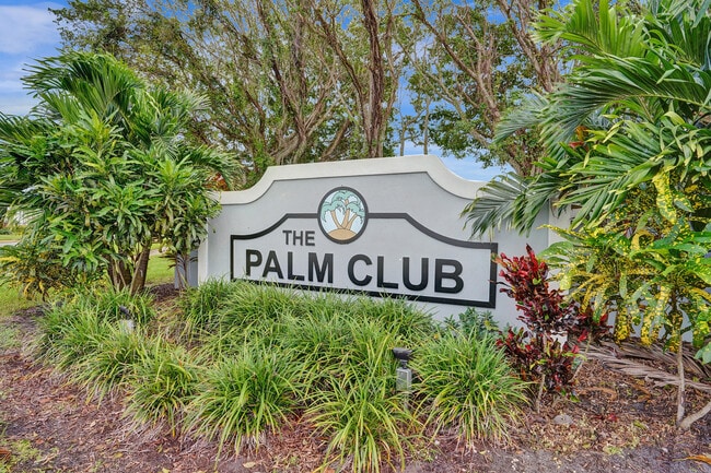 Building Photo - 1008 Green Pine Blvd