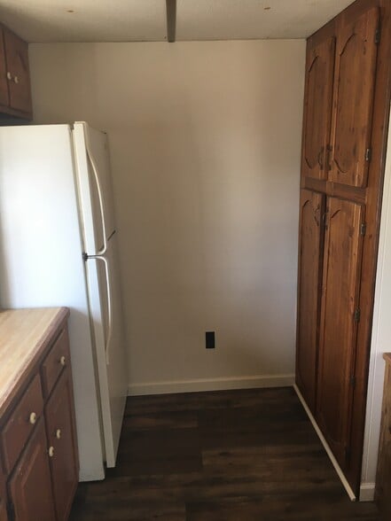 Building Photo - 1115 3rd St