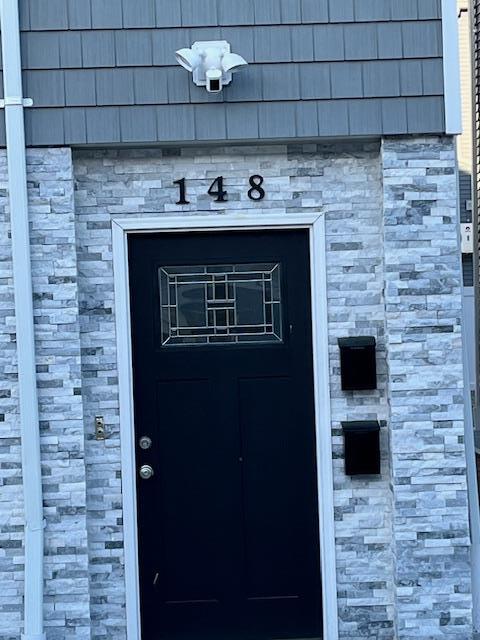 Building Photo - 148 B 26th St