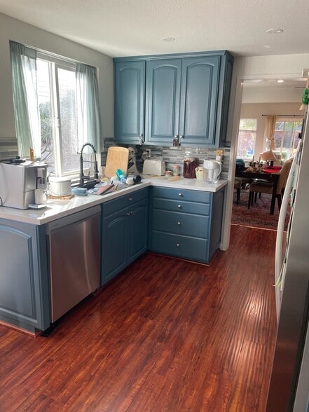 Building Photo - 127 Shepardson Ln