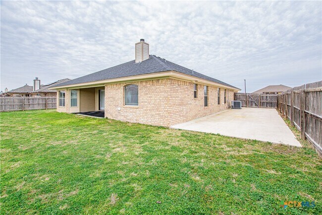 Building Photo - 4602 Lauren MacKenzie Dr