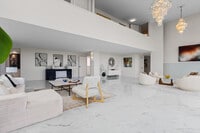 Building Photo - PH1-Hale