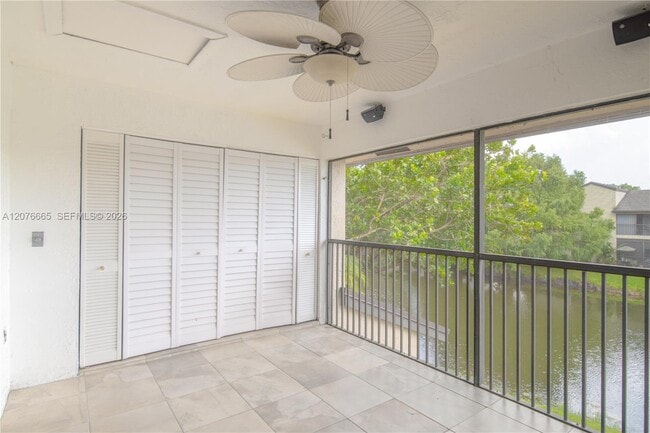 Building Photo - 3745 Cocoplum Cir