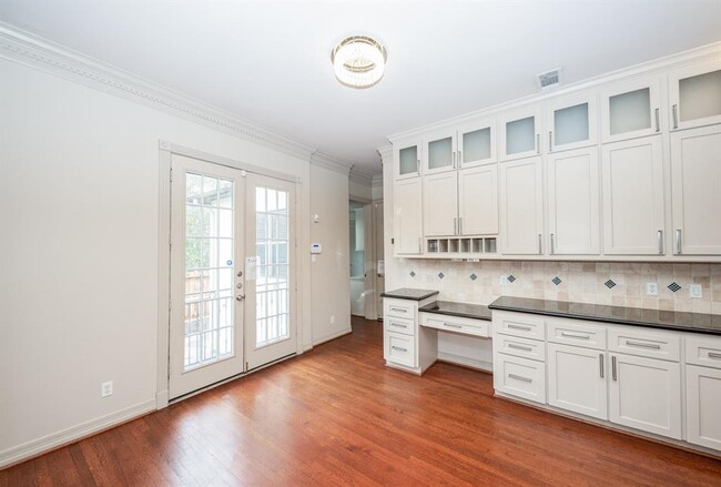 Building Photo - 3515 Durness Way