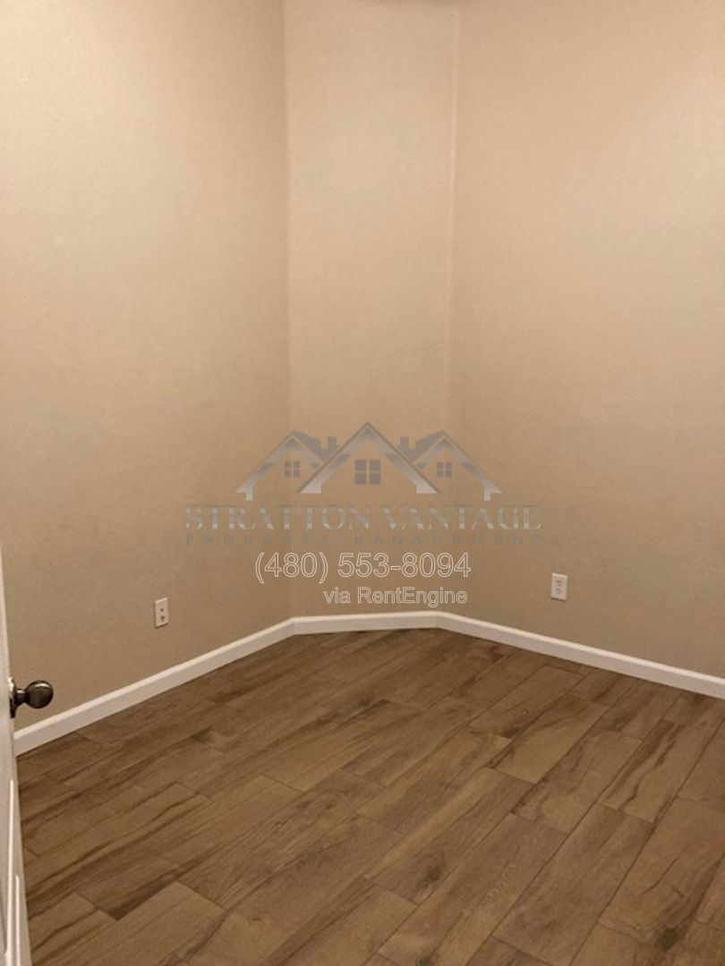 Building Photo - 4445 E Amarillo Dr