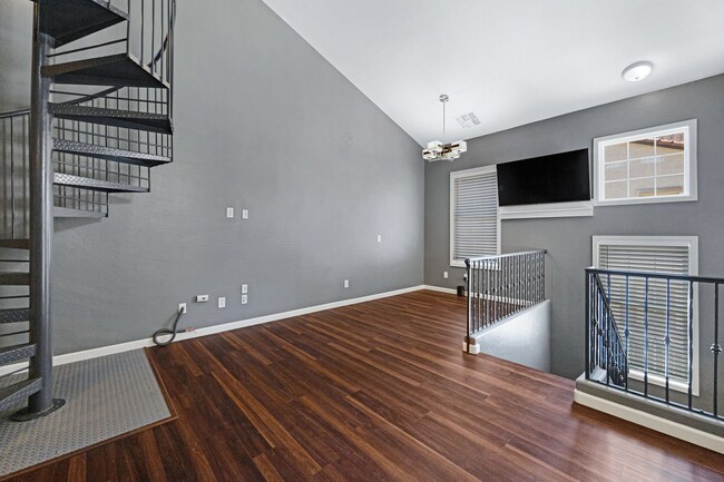Building Photo - Modern Tri-Level Townhome in Copper Leaf C...