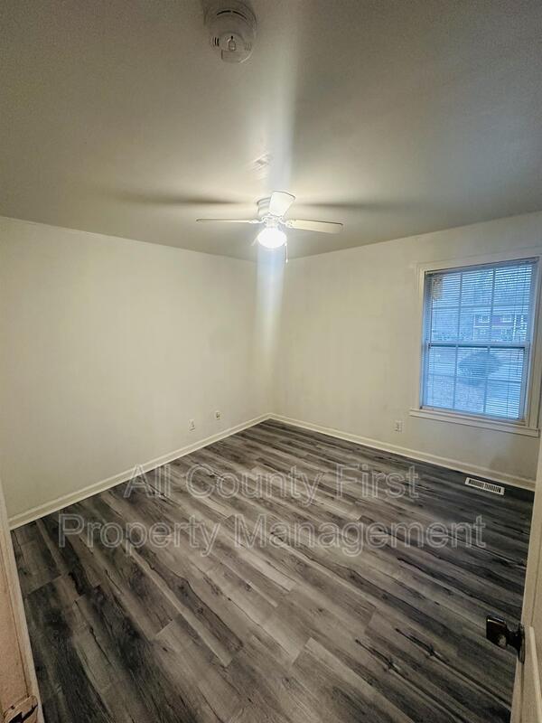 Building Photo - 428 Rays Rd