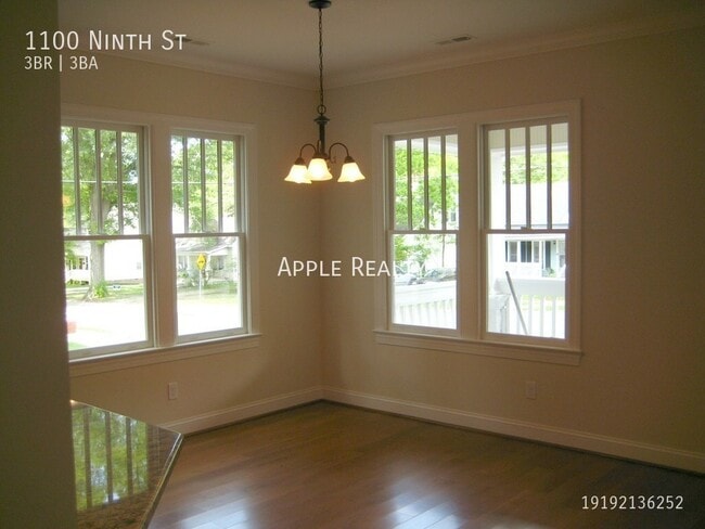 Building Photo - 1100 9th St