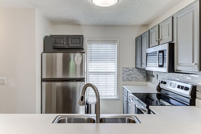 Building Photo - COMING SOON - Spacious Updated Condo in Gr...