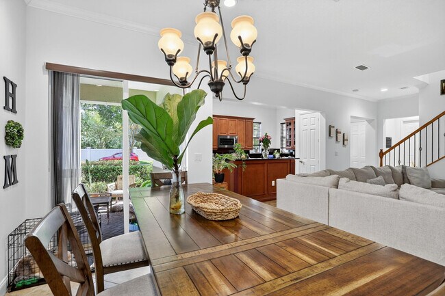 Building Photo - 6012 NW 116th Dr