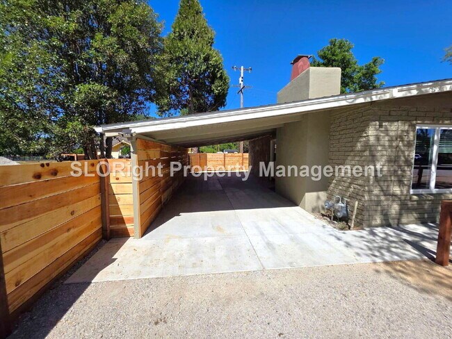 Building Photo - AVAILABLE NOW -  1 bed, 1 bath renovated unit in Santa Margarita